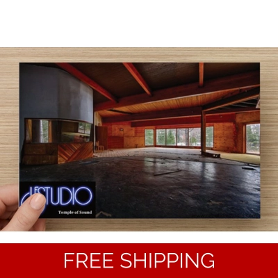 Le Studio Post Card recording Room